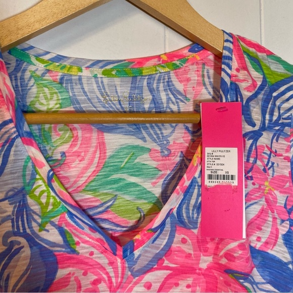 NWT Lilly Pulitzer Etta Top T-shirt Havana Cocktail 001504 Pink Green Blue New - Picture 9 of 9